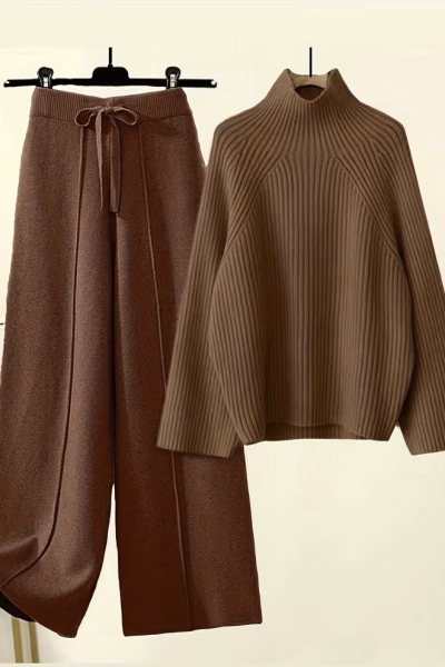 Kahverengi Triko Takım 