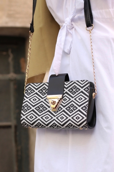 Quki Siyah Beyaz Çanta