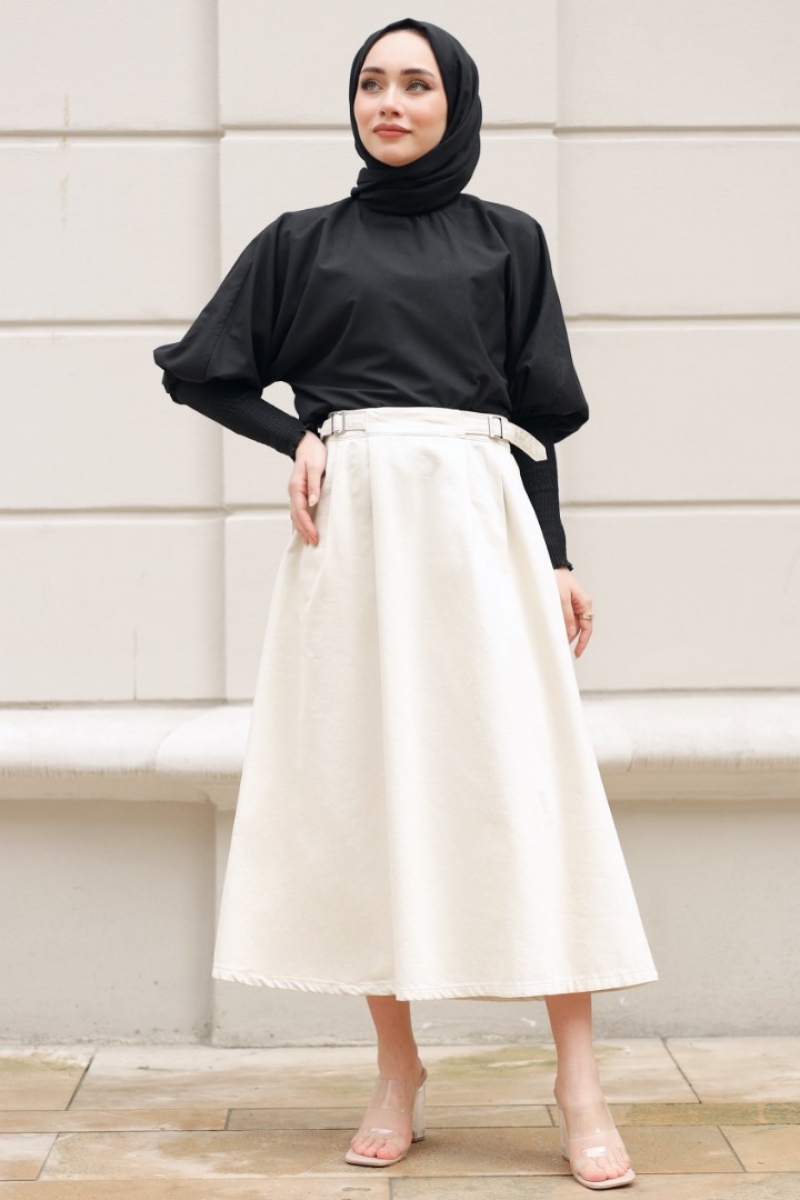 Yulina Cream Skirt