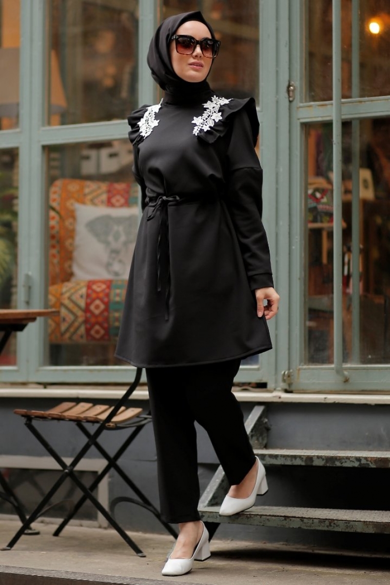 Anabella Siyah Takım