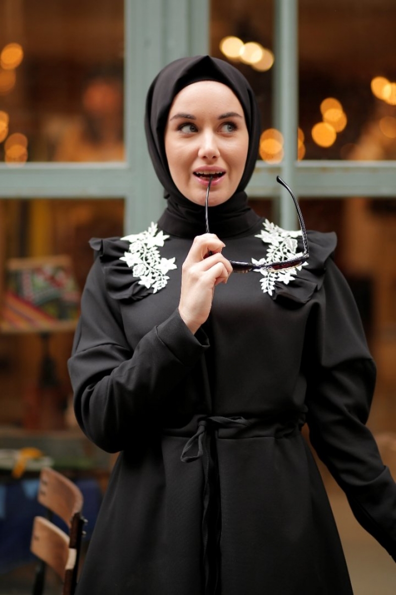 Anabella Siyah Takım