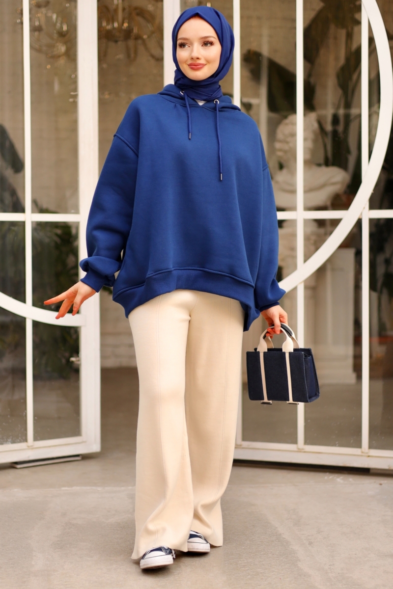 Anfisa Saks Mavisi Sweat