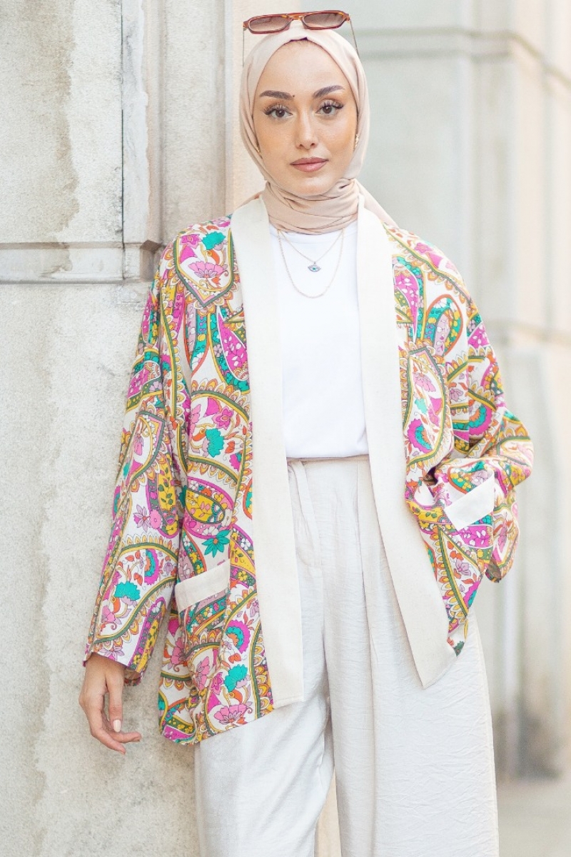Angela Pembe Kimono