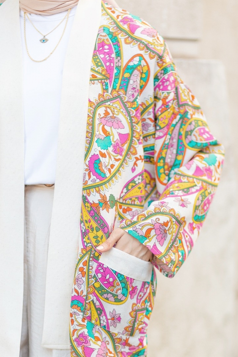 Angela Pembe Kimono