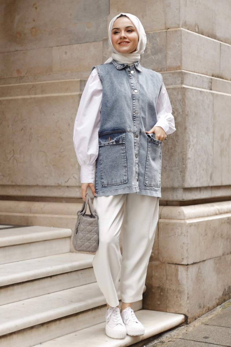 April Mavi Kot Yelek