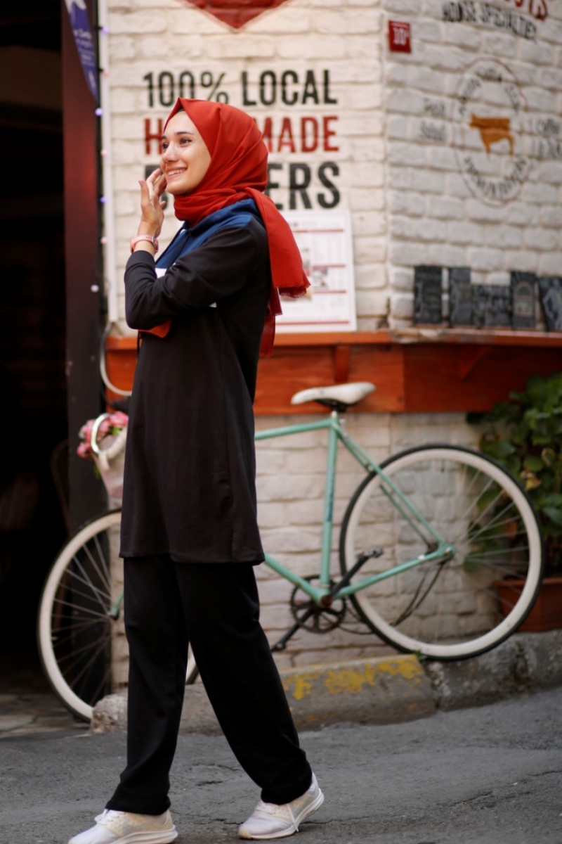 Arella Siyah Spor Takım