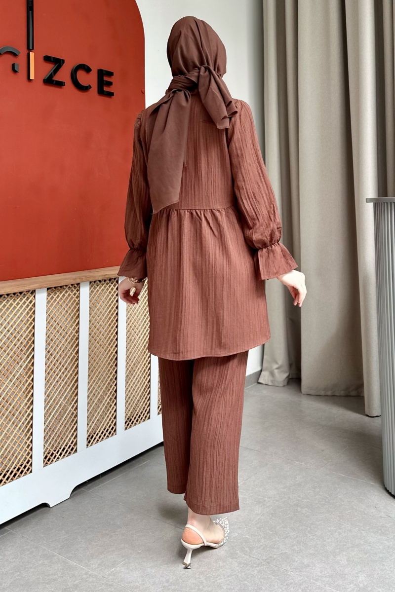 Asta Kahverengi Takım