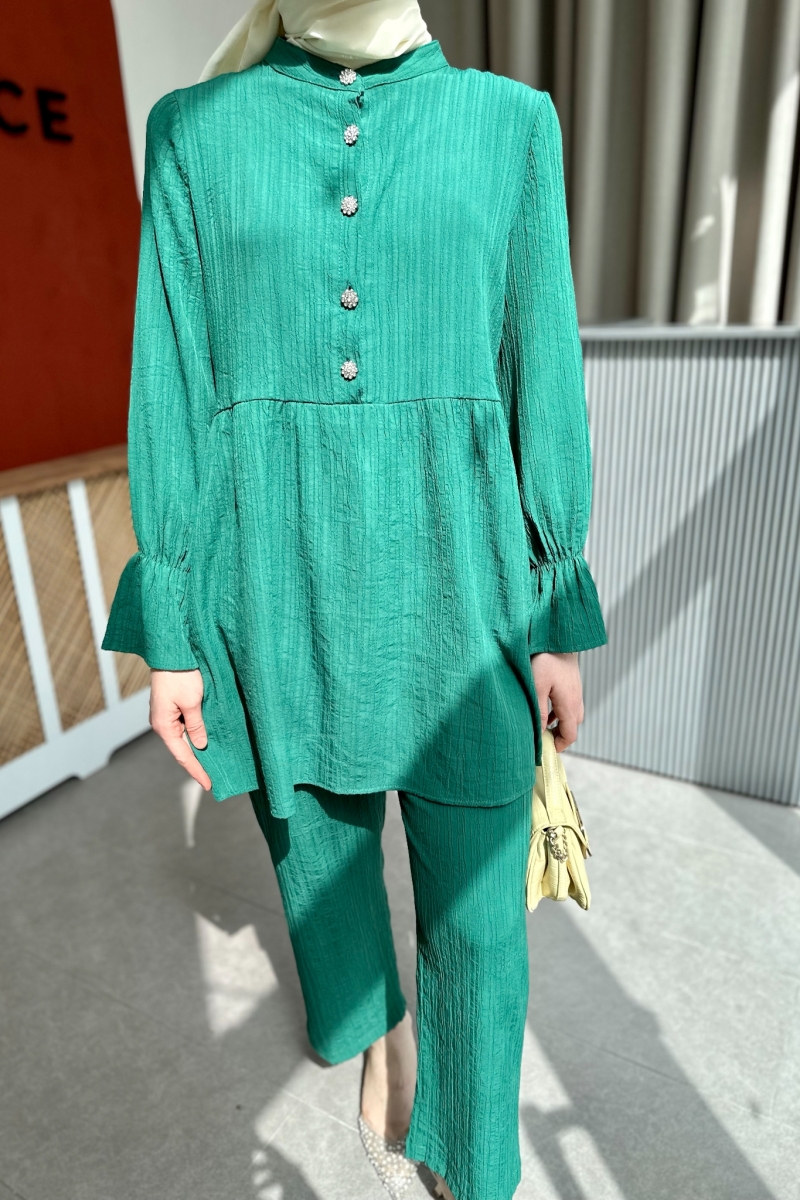 Asta Zümrüt Takım