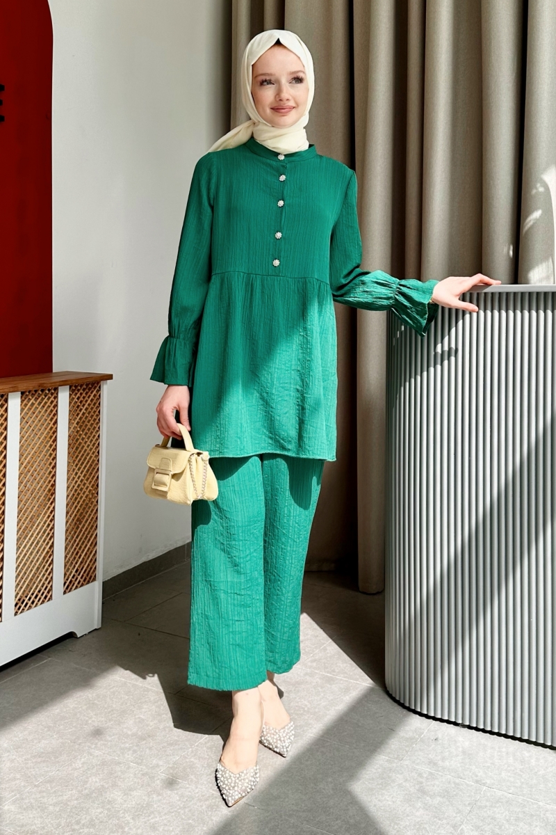 Asta Zümrüt Takım