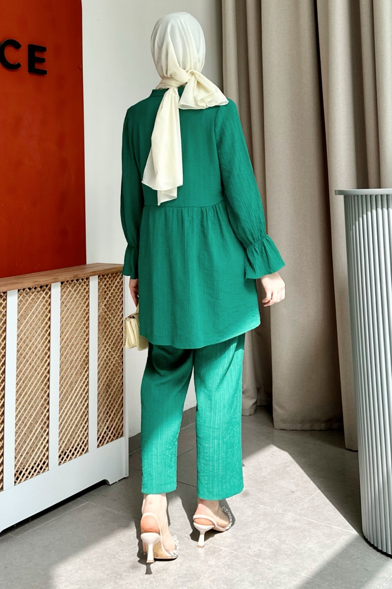 Asta Zümrüt Takım