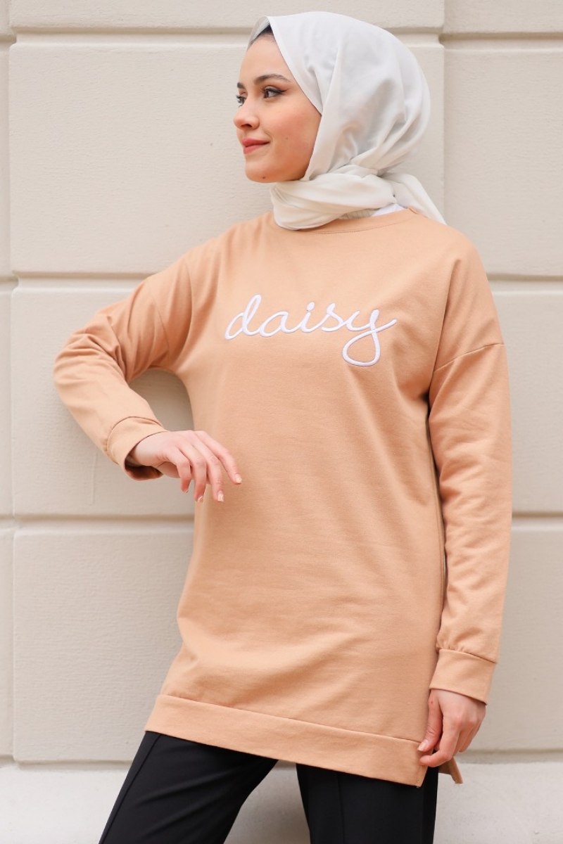Daisy Camel Sweat