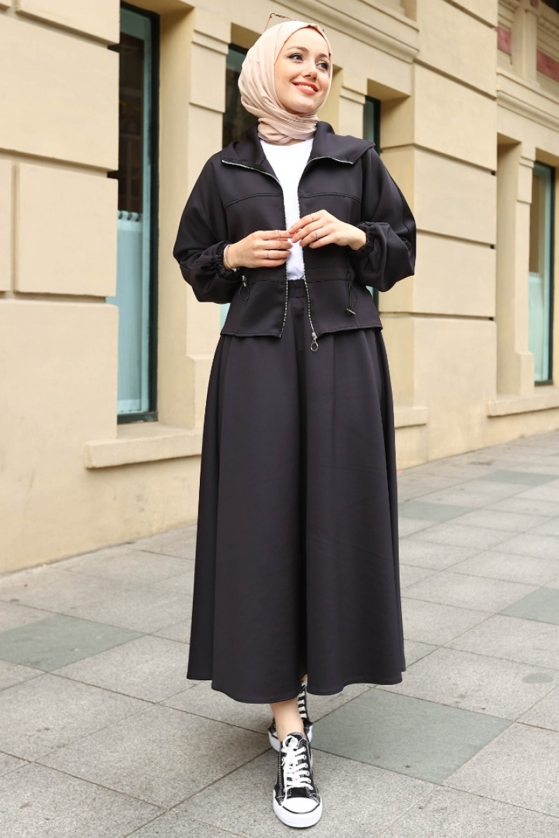 Daniella Siyah Takım