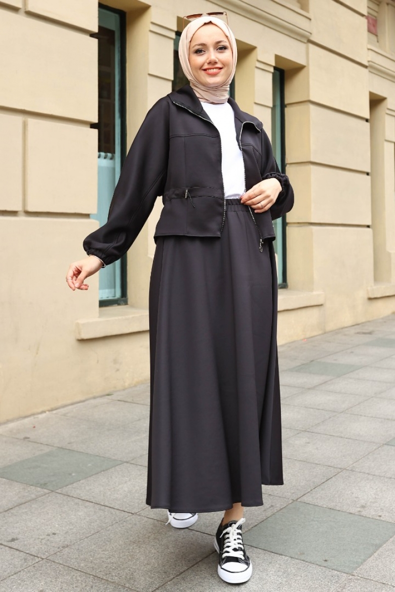 Daniella Siyah Takım