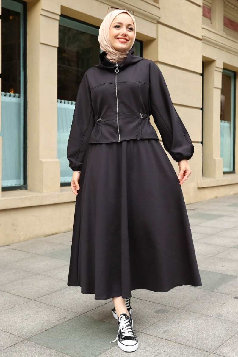 Daniella Siyah Takım