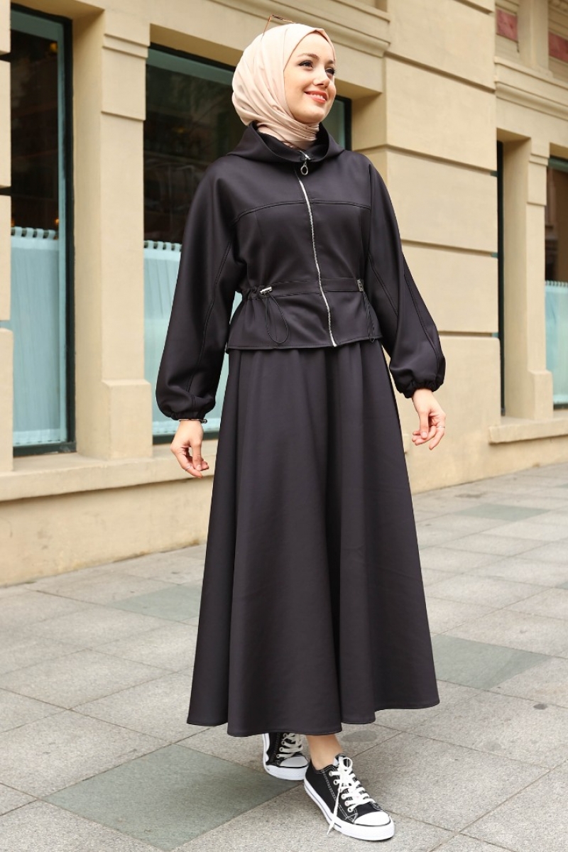 Daniella Siyah Takım