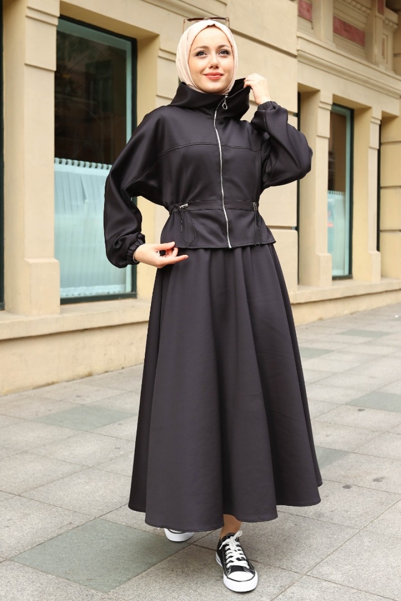 Daniella Siyah Takım