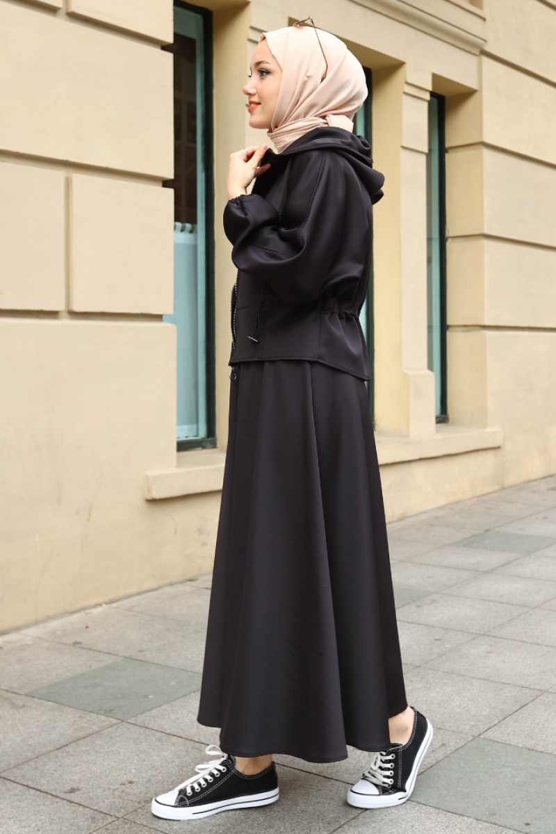 Daniella Siyah Takım