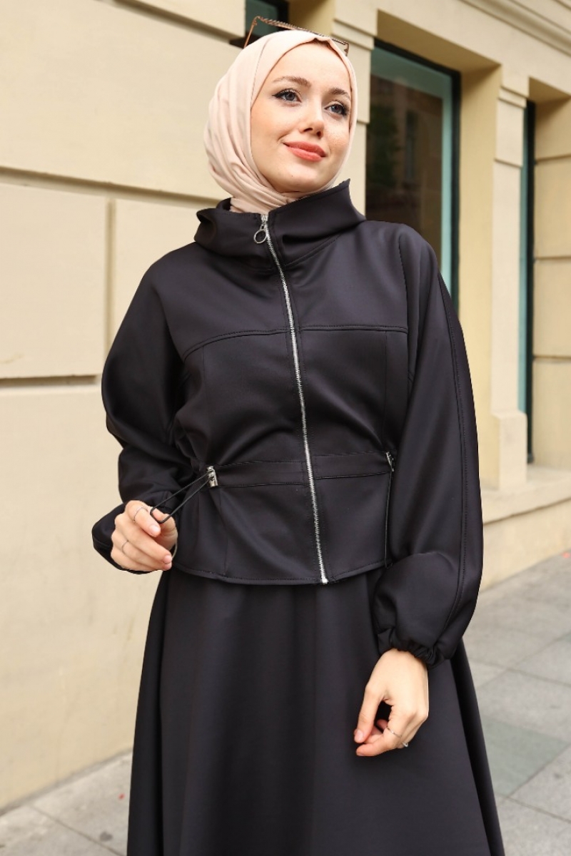 Daniella Siyah Takım