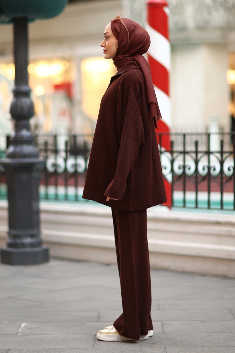 Elias Kahverengi Takım