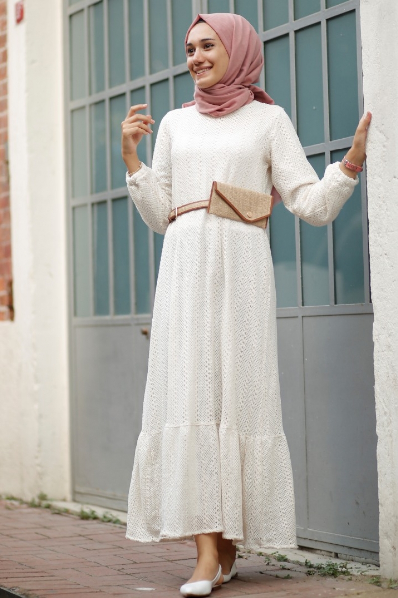 Emesta Ekru Elbise