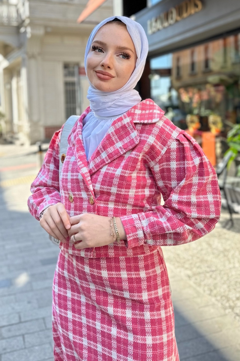 Ezel Pembe Ceketli Takım