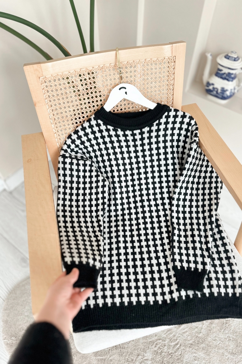 Fisto Siyah Triko Kazak