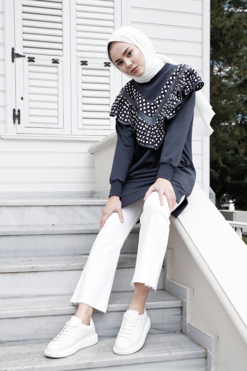 Futura Lacivert Sweat