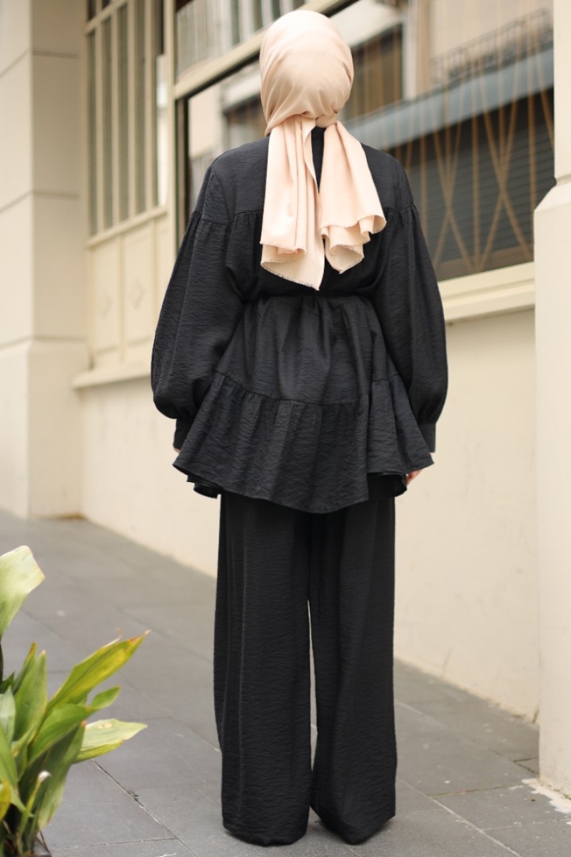 Kamilya Siyah Tunik