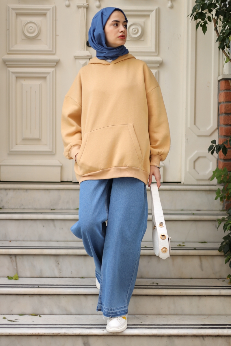 Laora Camel Sweat