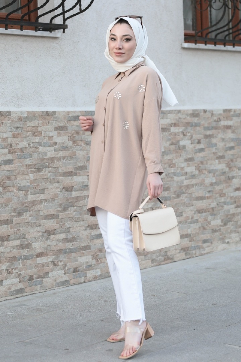 Larina Bej Tunik