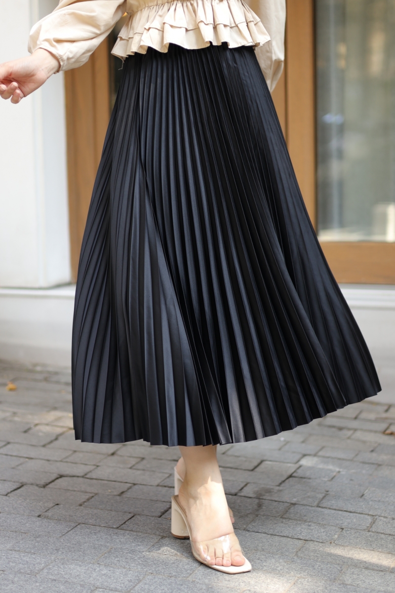 Lariva Siyah Saten Etek