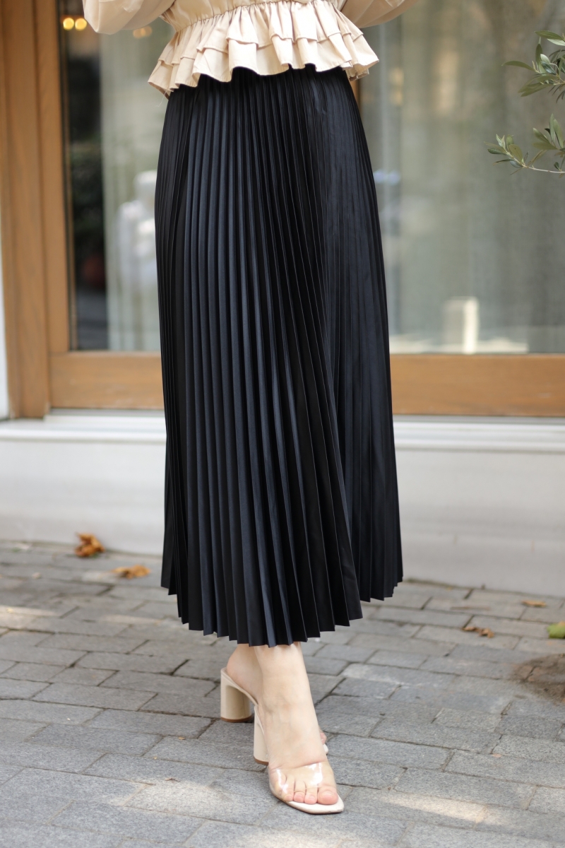 Lariva Siyah Saten Etek