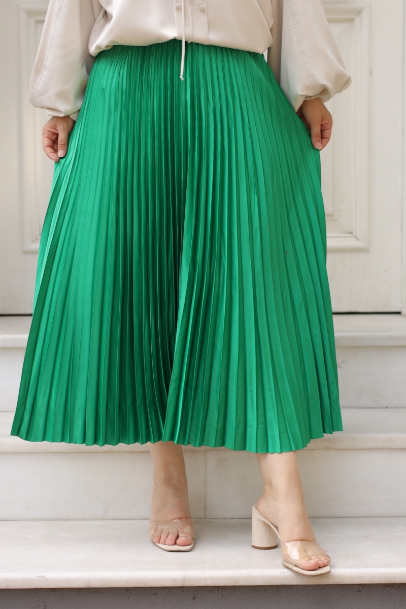 Lariva Yeşil Saten Etek