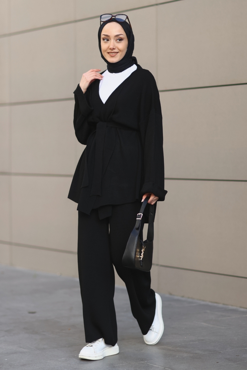 Lia Siyah Takım