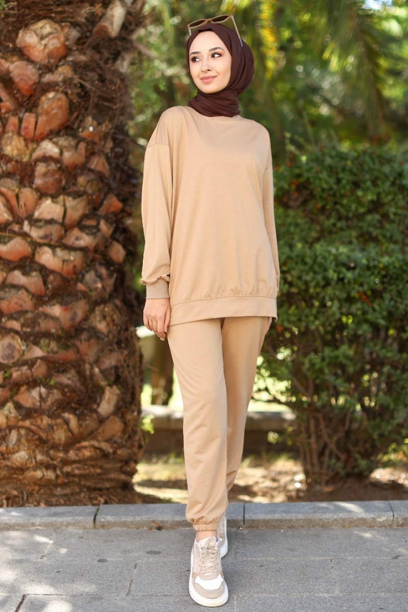 Melania Camel Takım