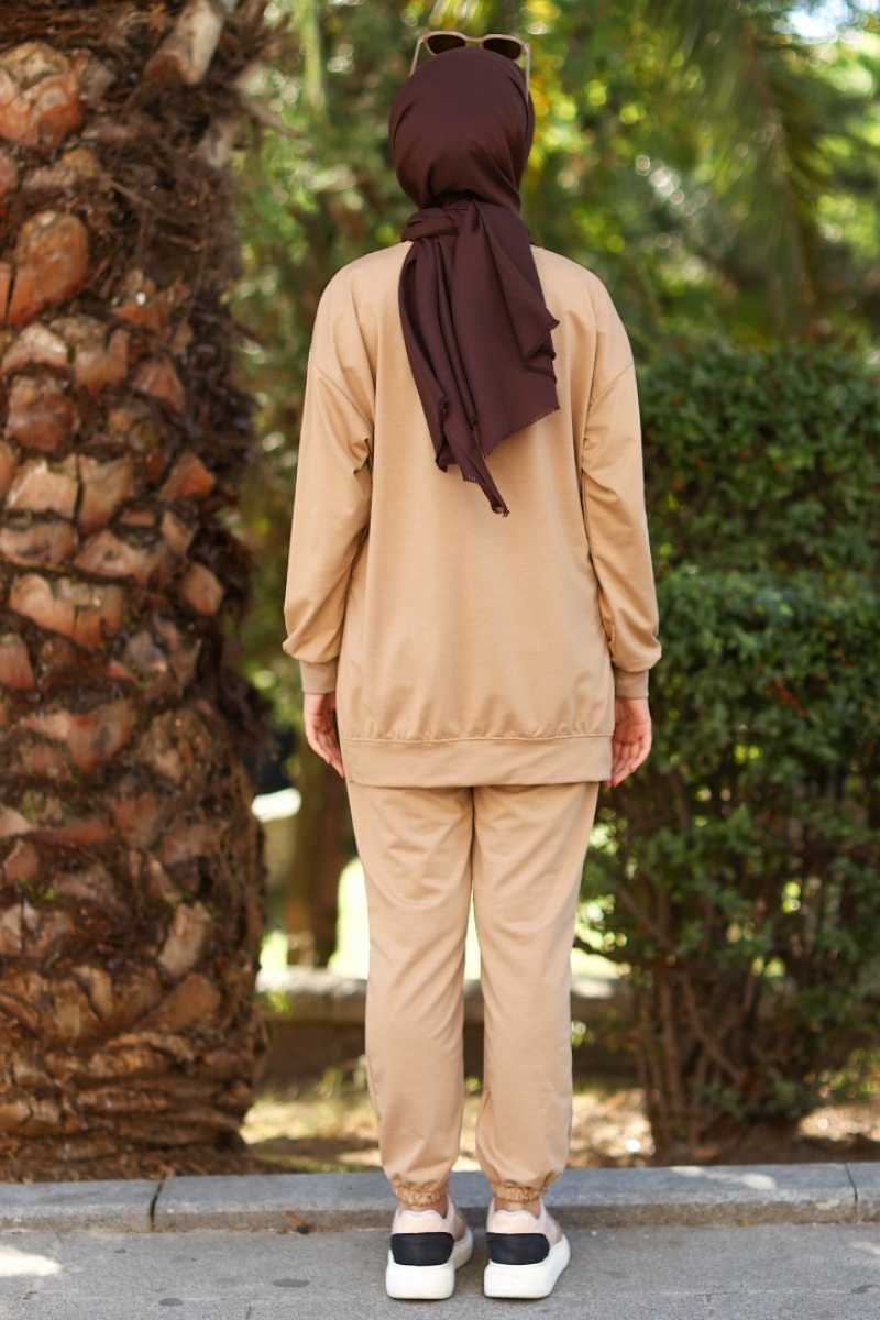 Melania Camel Takım