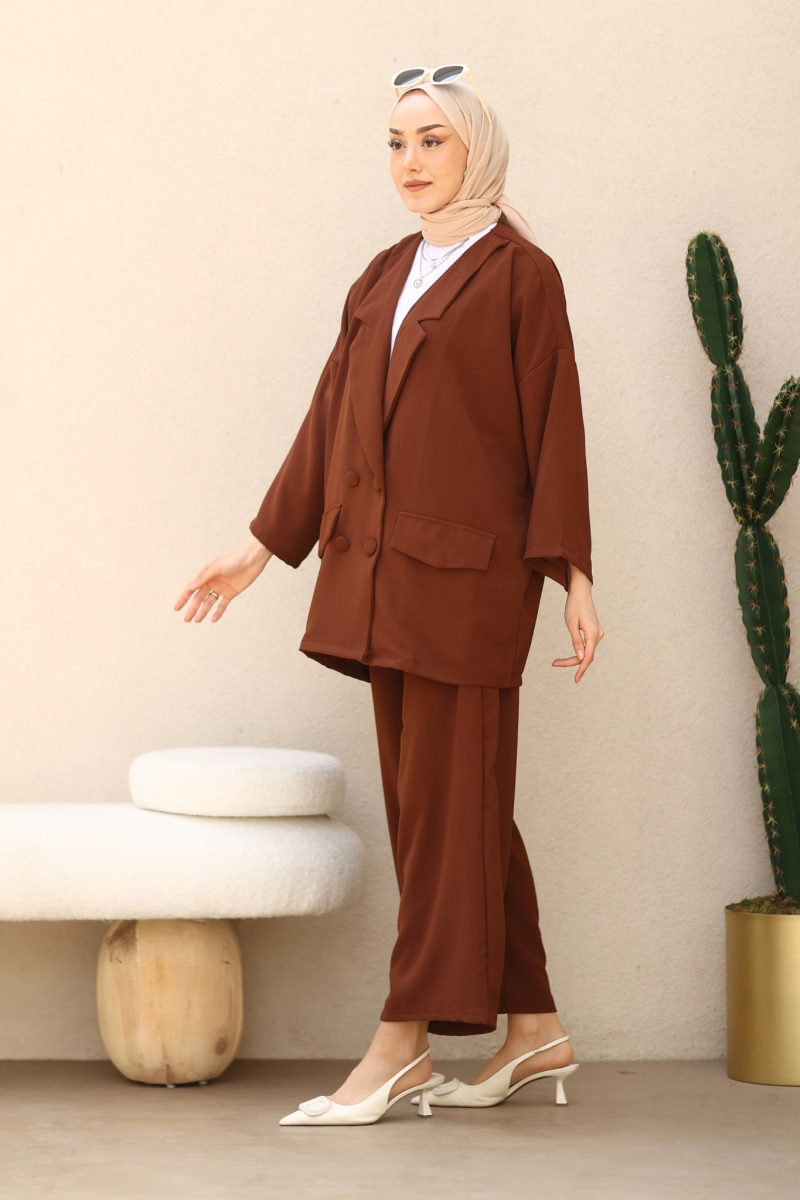 Mons Kahverengi Takım