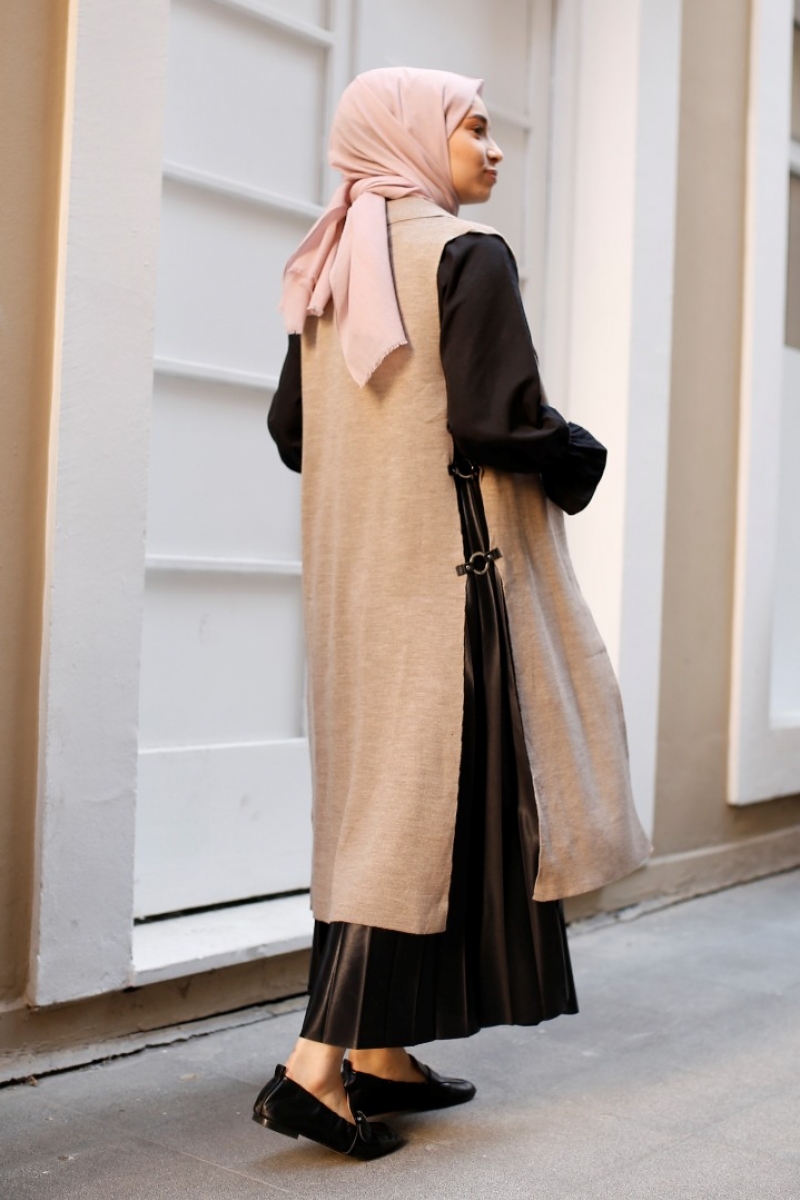 Natür Bej Triko Yelek