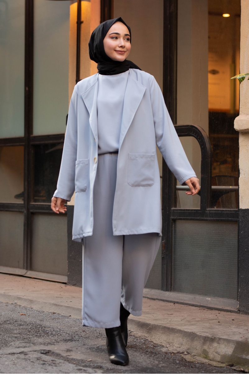 Primera Gri Üçlü Takım