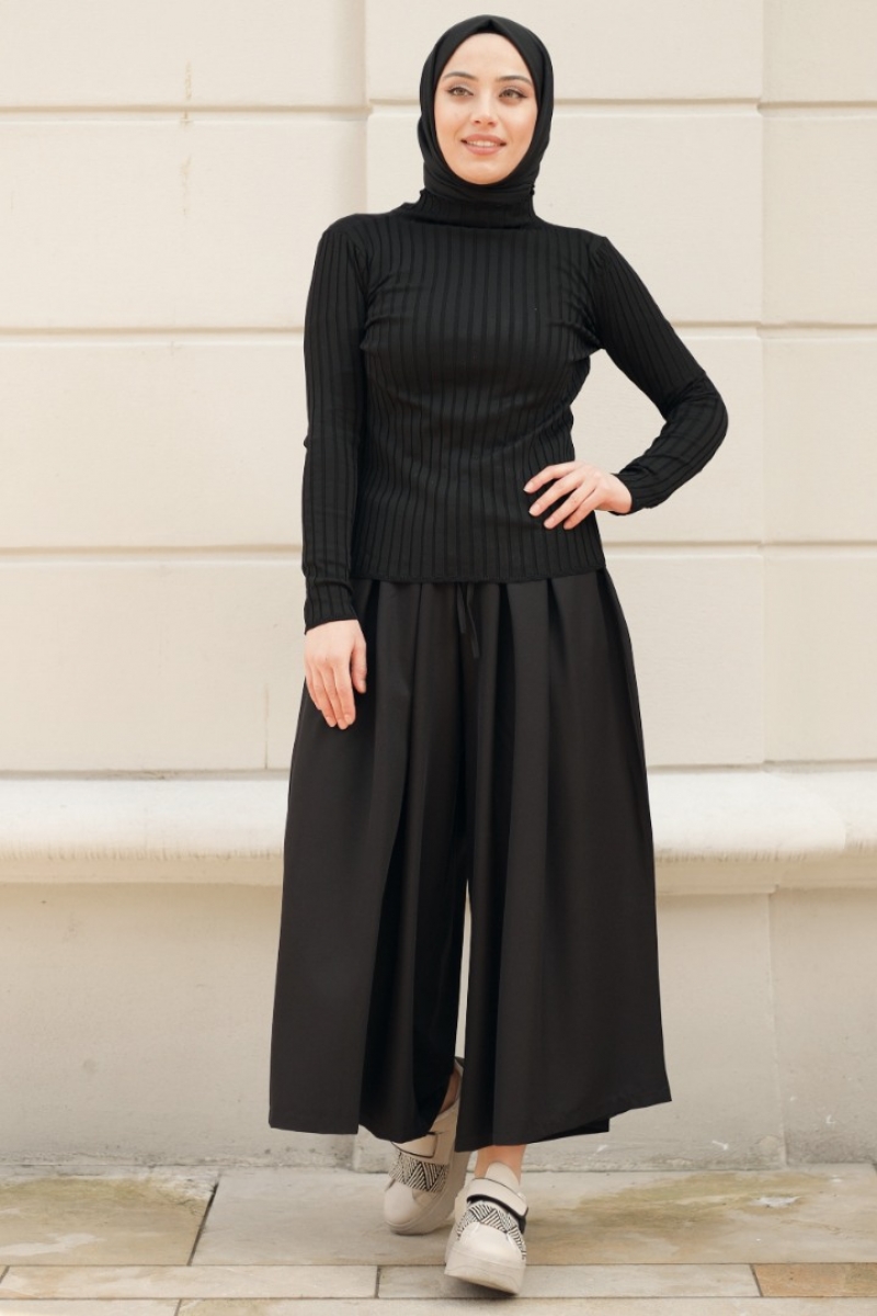 Reyna Siyah Triko Badi