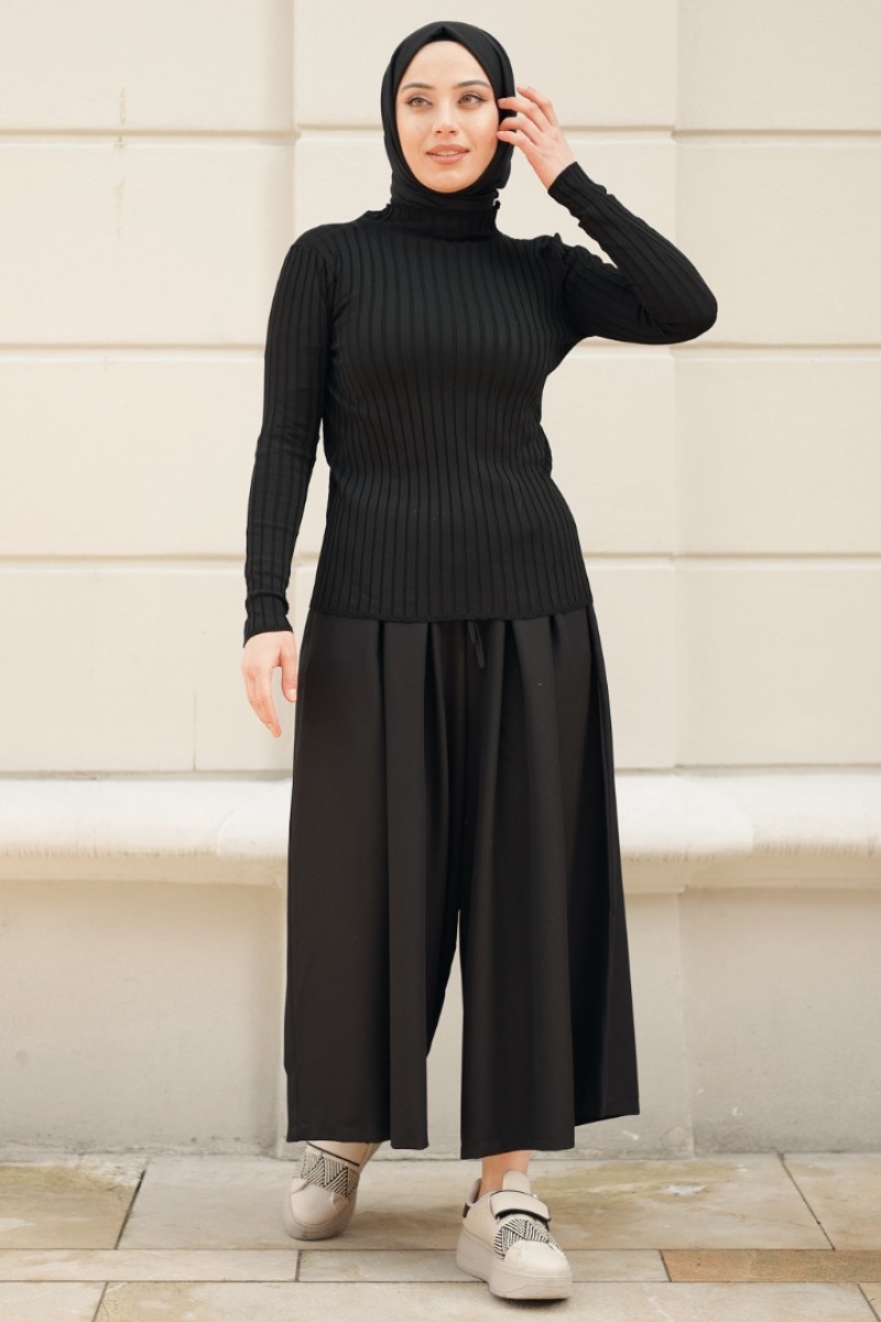 Reyna Siyah Triko Badi