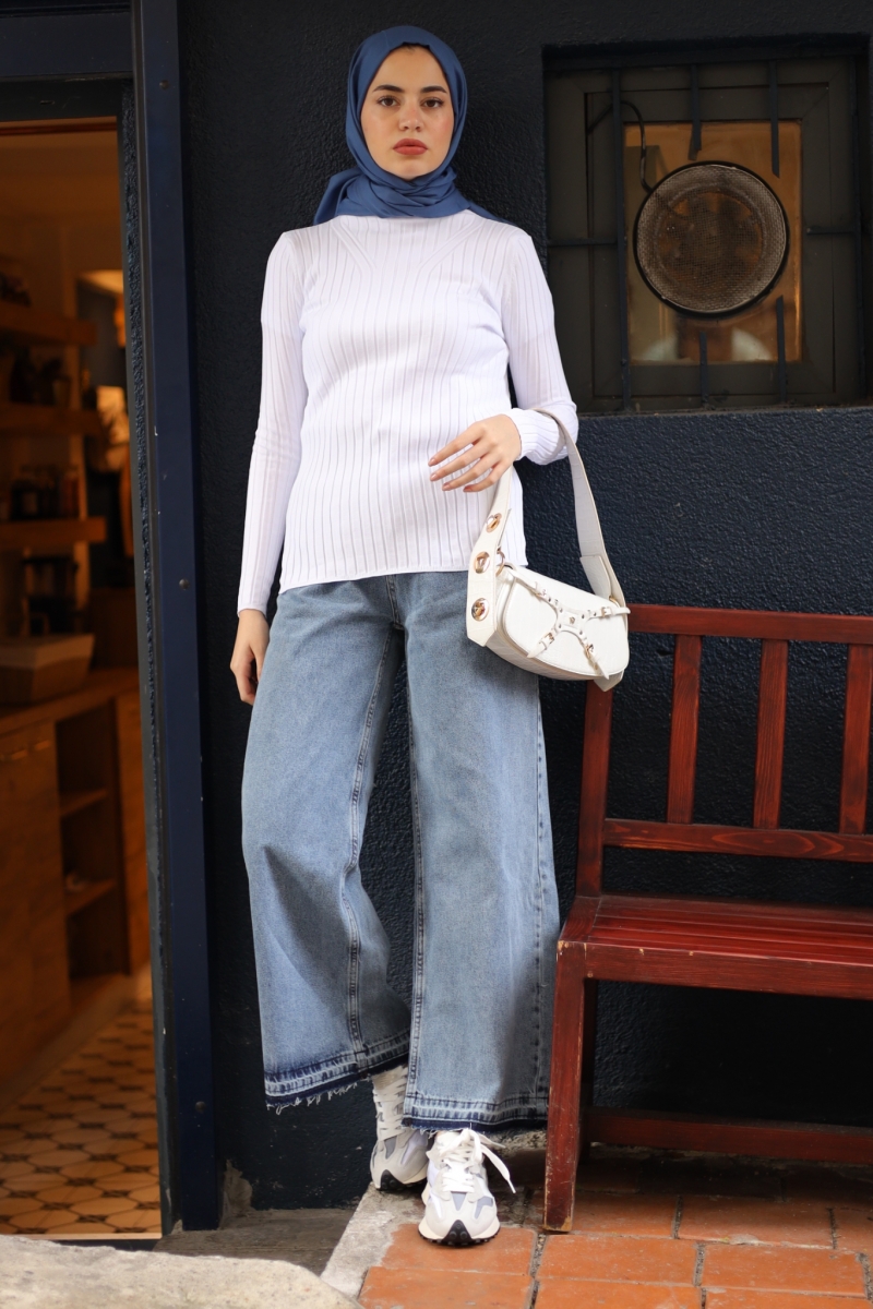 Reyna Beyaz Triko Badi