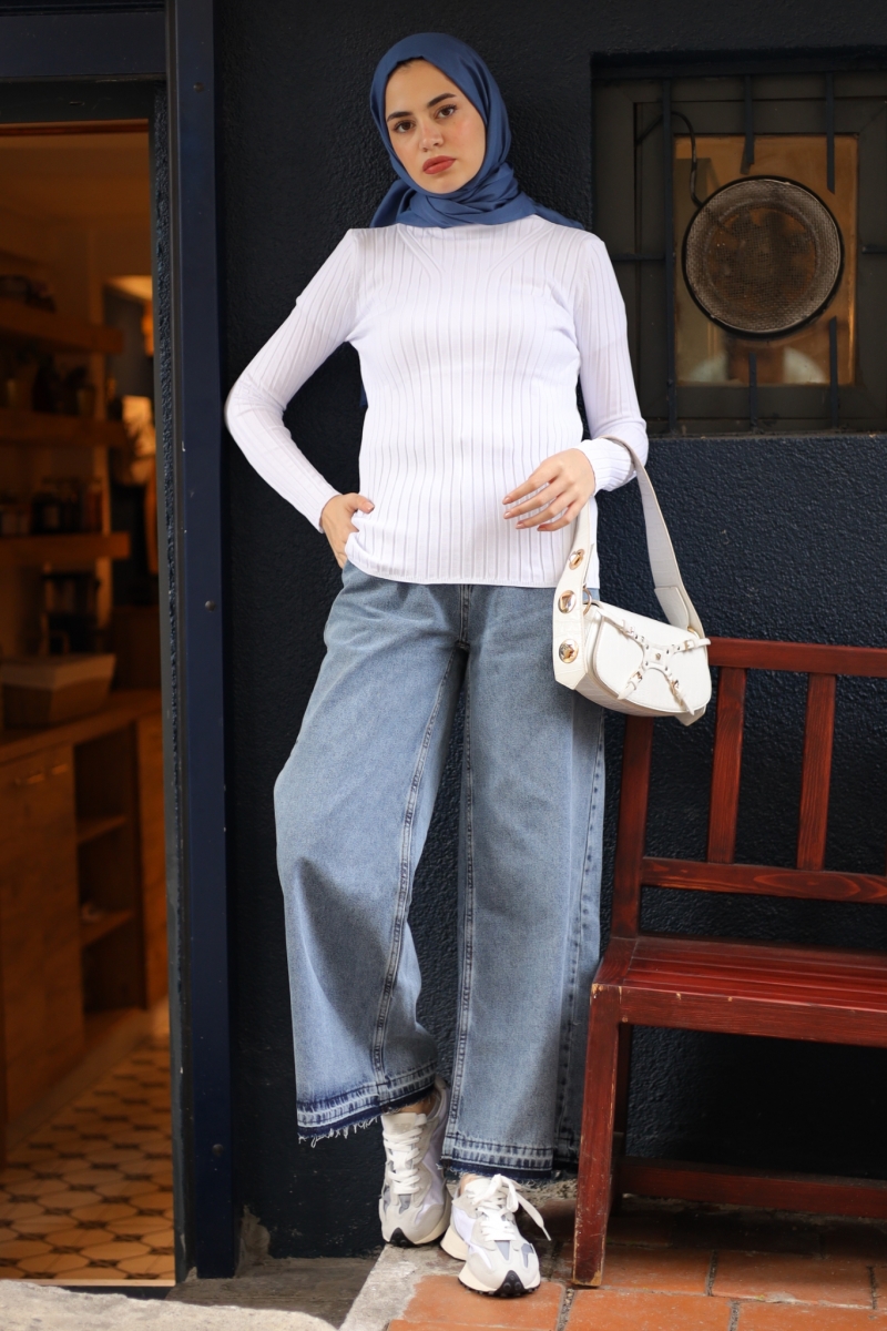 Reyna Beyaz Triko Badi