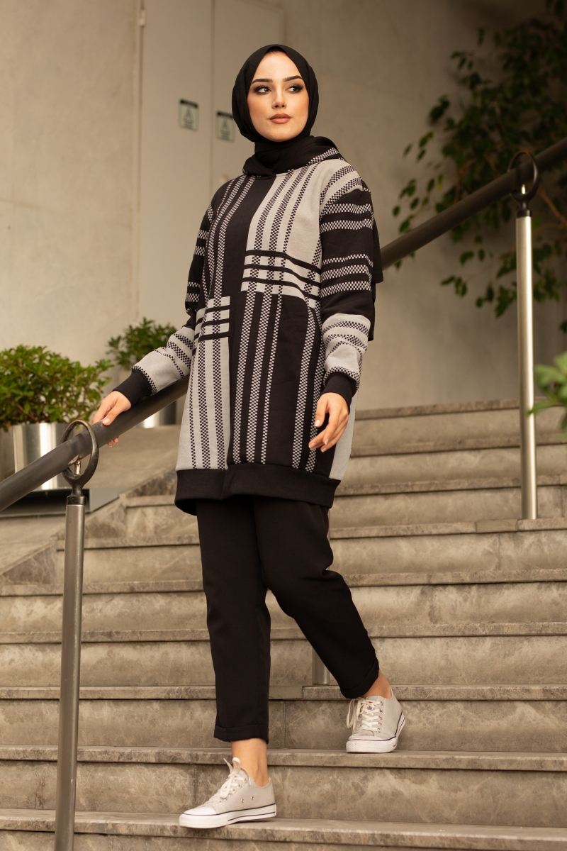 Roland Şeritli Siyah Sweat