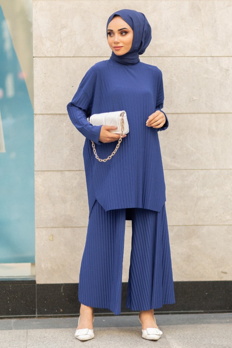 Romela Saks Mavisi Takım