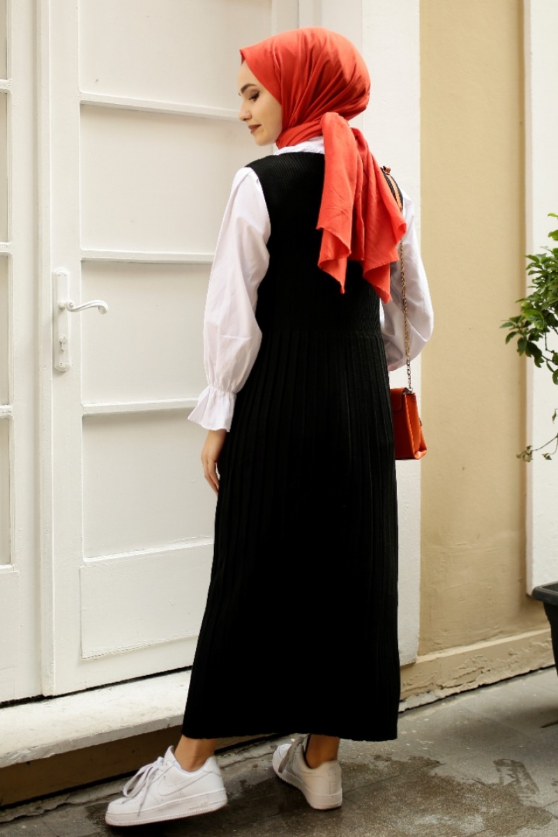 Ruth Siyah Triko Jile