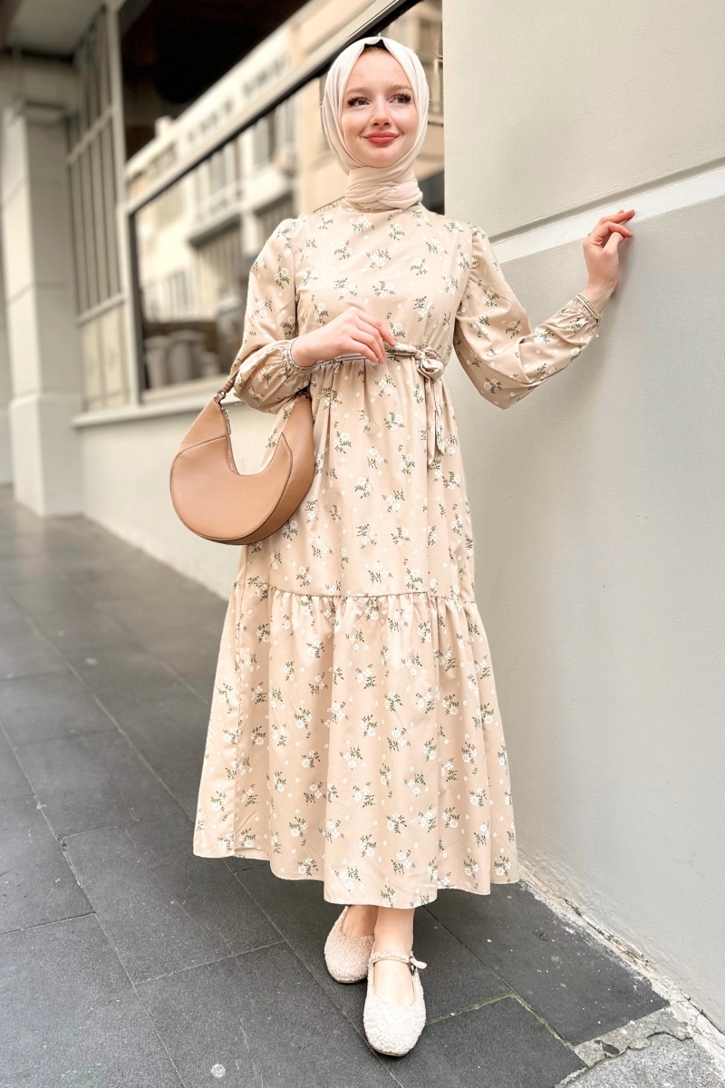 Selis Bej Elbise