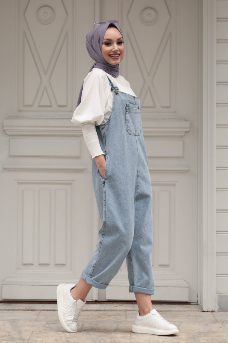 Simona Mavi Kot Tulum