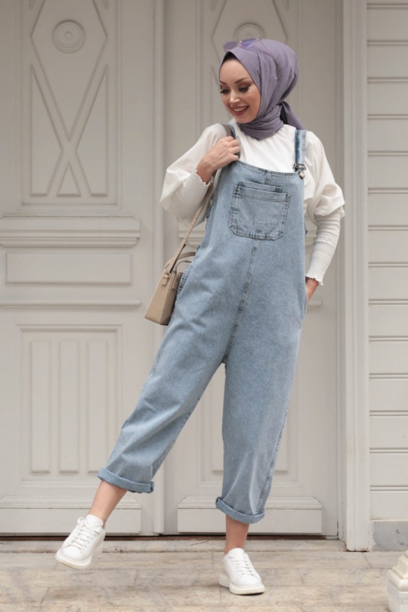 Simona Mavi Kot Tulum