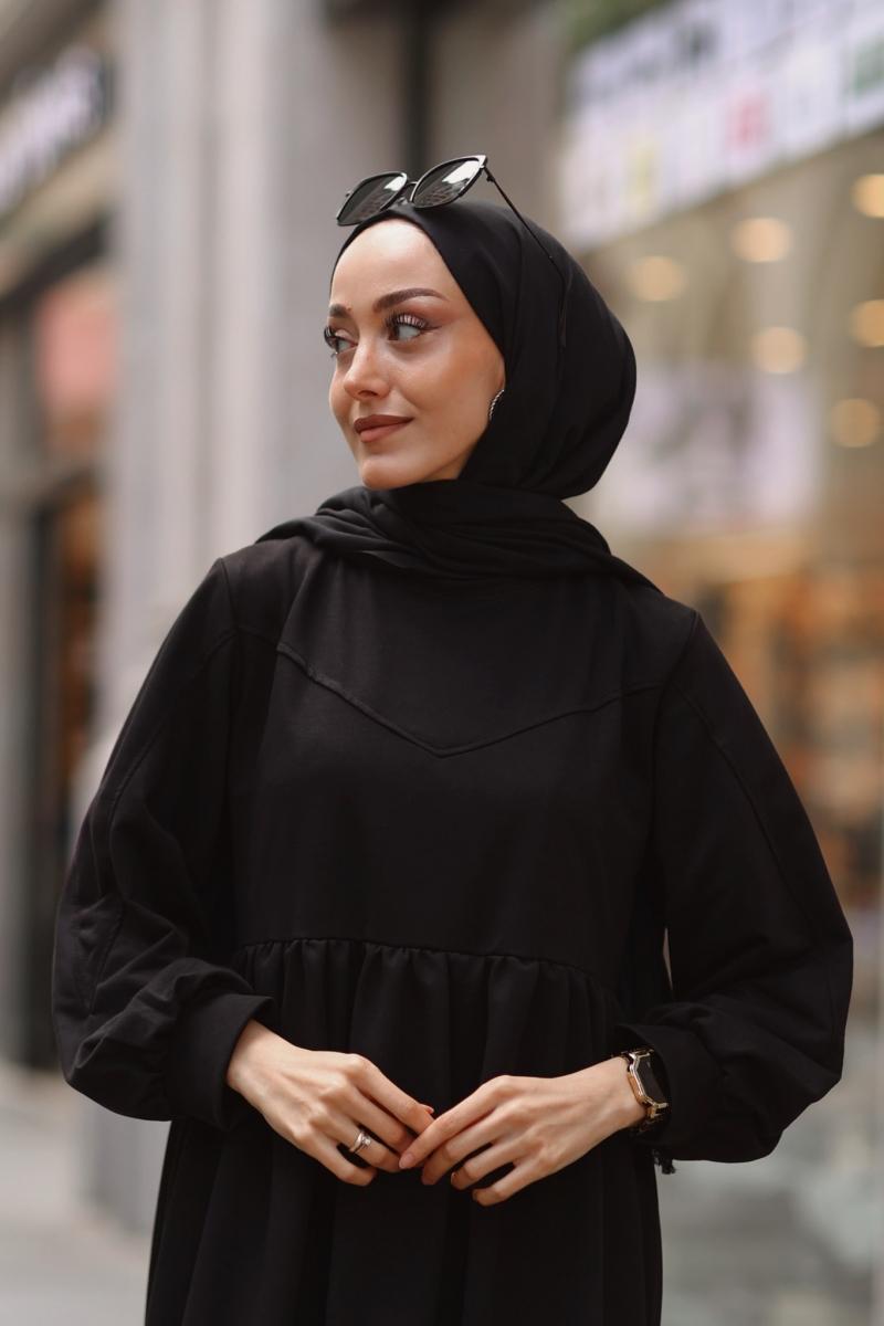 Sura Siyah Elbise